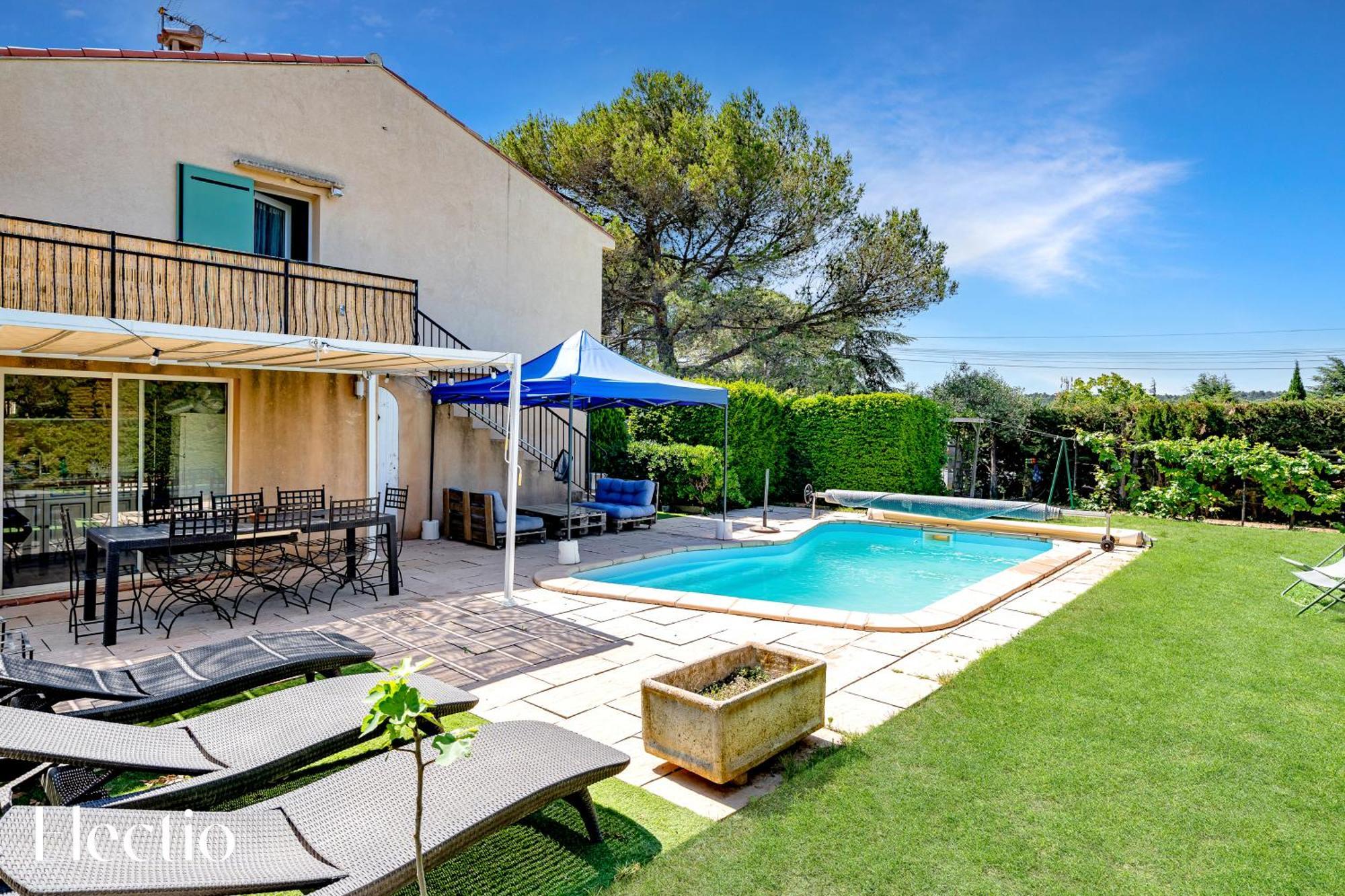 Villa Oliveda - Piscine & Salon Cinema Lourmarin Exteriör bild