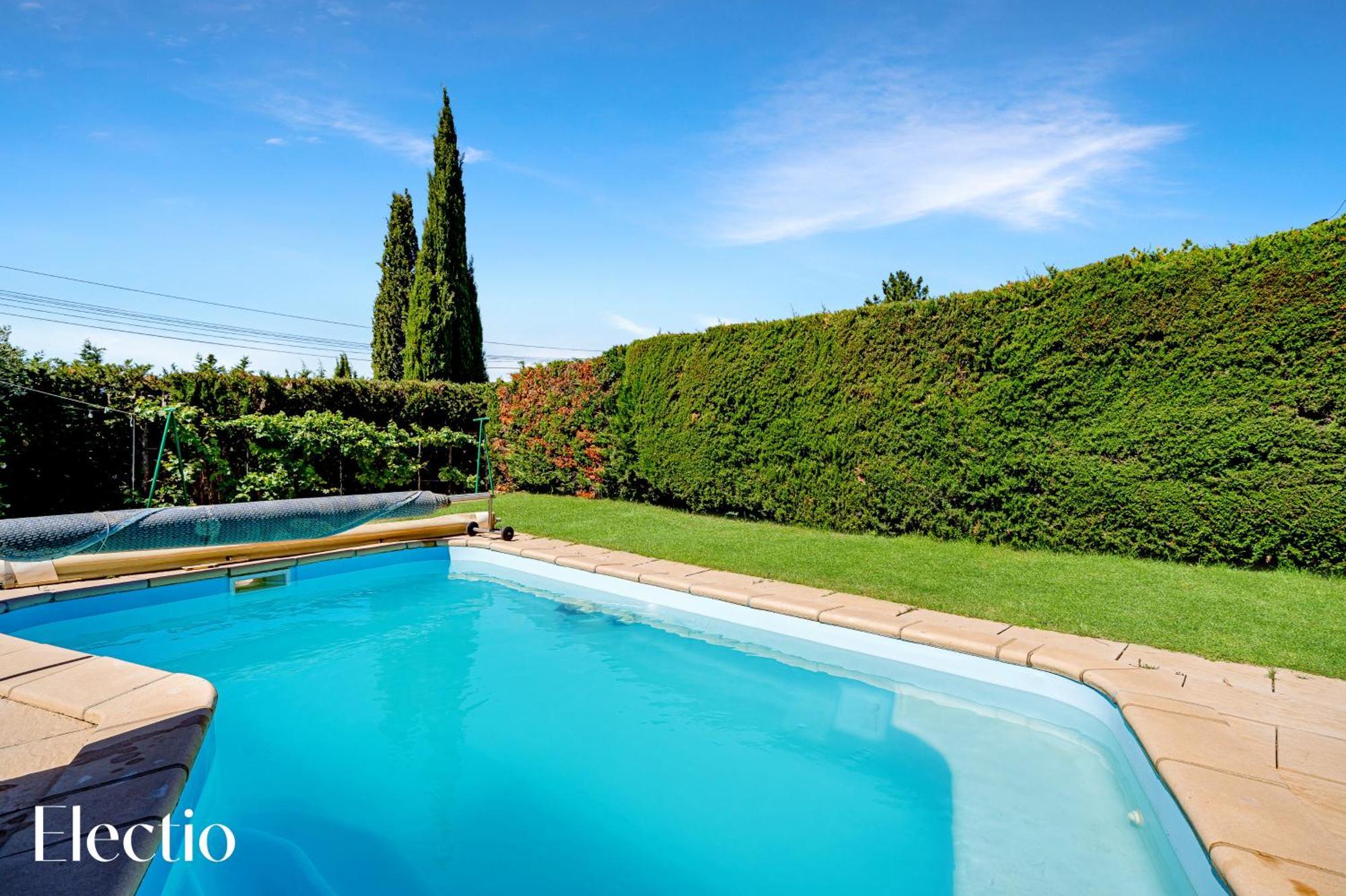 Villa Oliveda - Piscine & Salon Cinema Lourmarin Exteriör bild